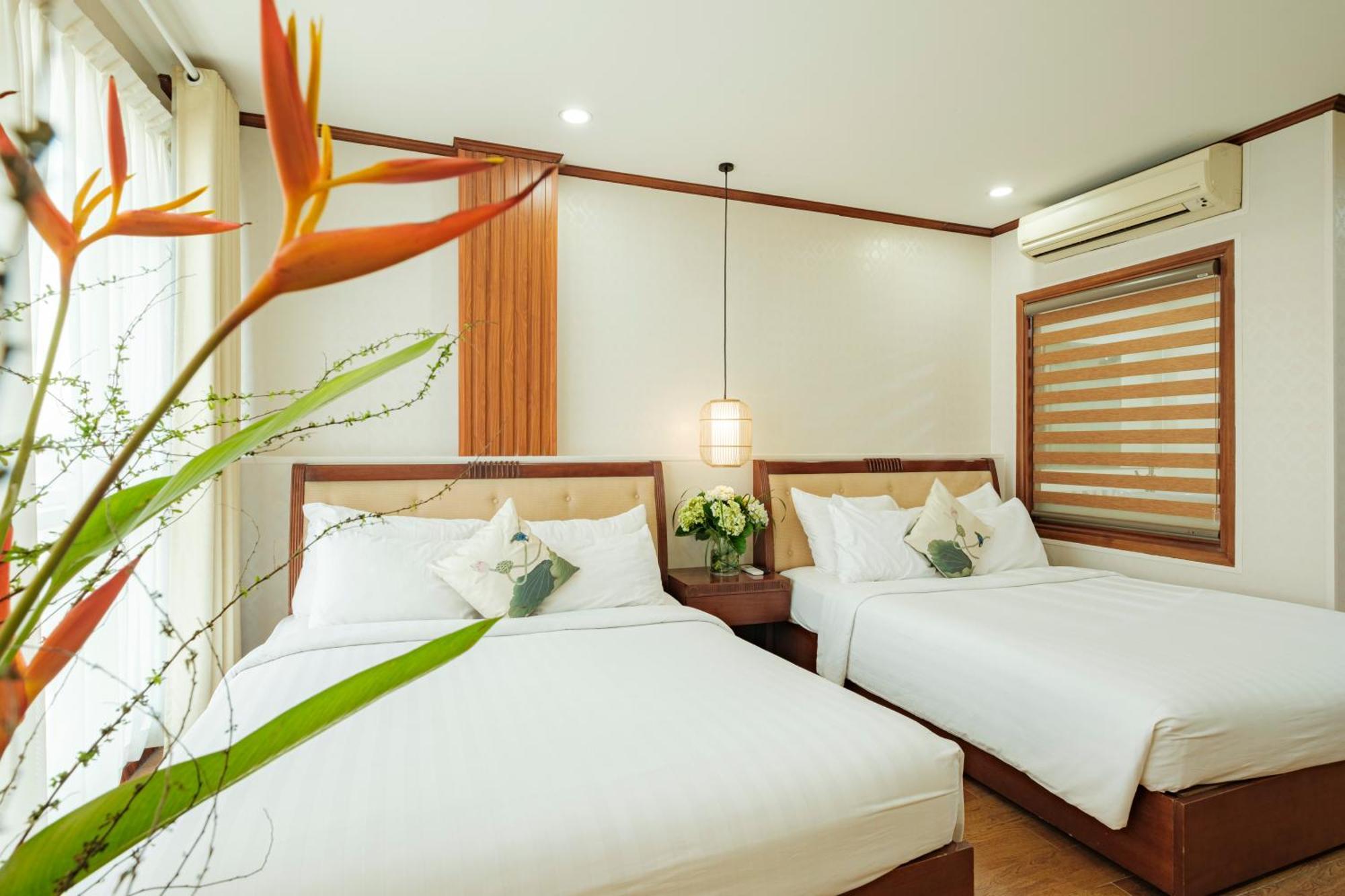 Sunset Westlake Hanoi Hotel — Photos 1